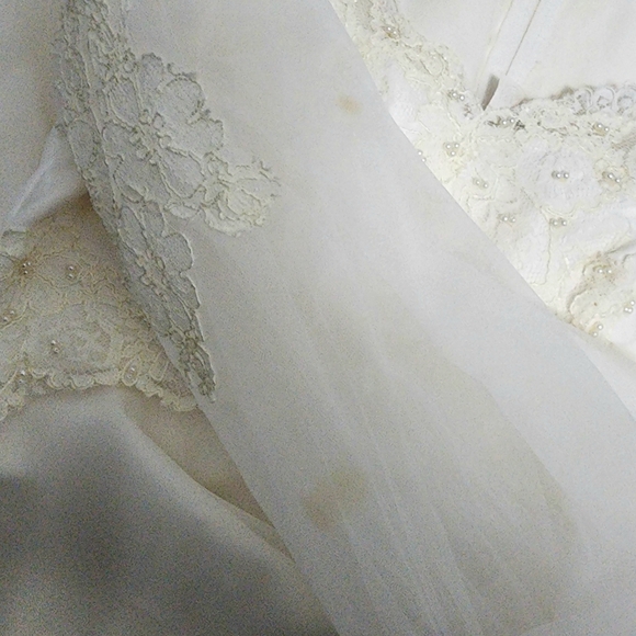 Vintage 80's White Lace Wedding Dress - Picture 16 of 16